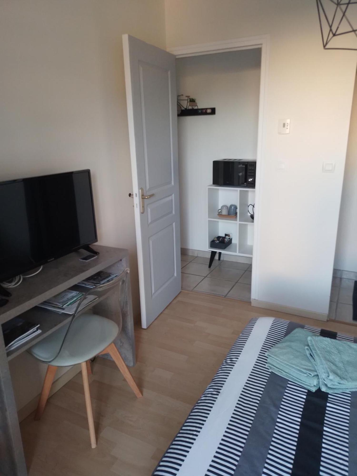 Chambre Carentan Les Marais Aux Calme Tres Reposant Saint-Hilaire-Petitville Exterior foto
